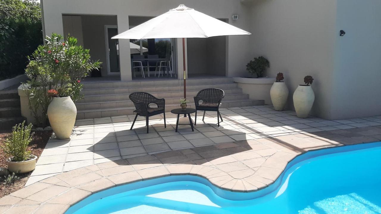 Garden- Pool Flat With Solar Electricity Somerset West Eksteriør bilde